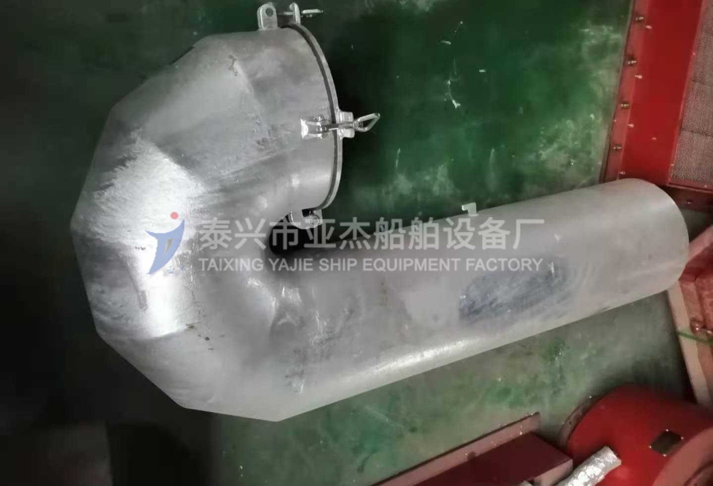 汽水分離百葉窗廠家：船用通風(fēng)管介紹